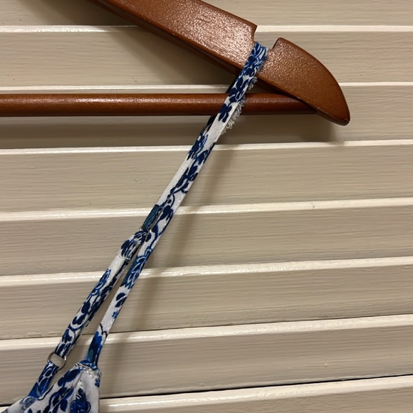 Divided by H&M Maxi Dress in Floral Blue and White, Size 2, EUC - Picture 10 of 17